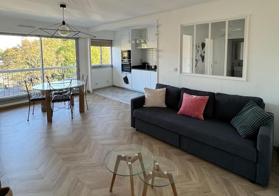 Neuf Avec Balcon Et Parking Prive Apartment Caen