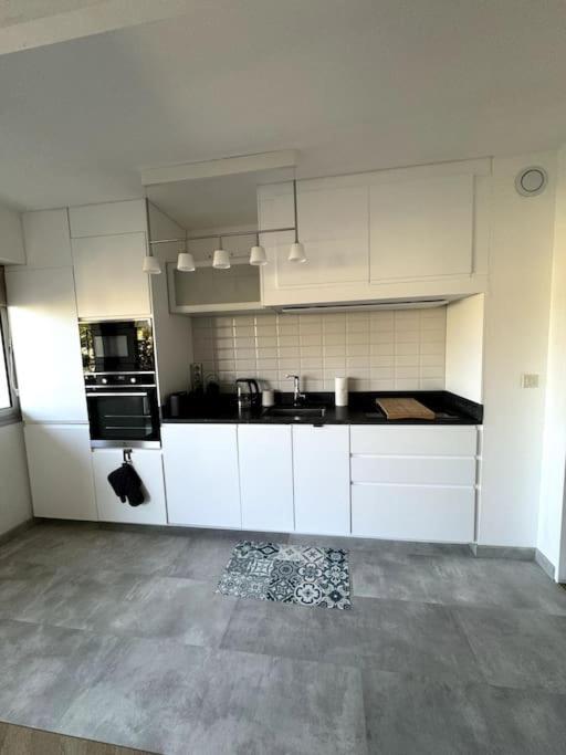 Neuf Avec Balcon Et Parking Prive Apartment